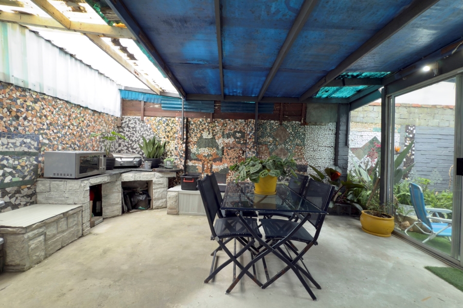 3 Bedroom Property for Sale in Kensington Western Cape